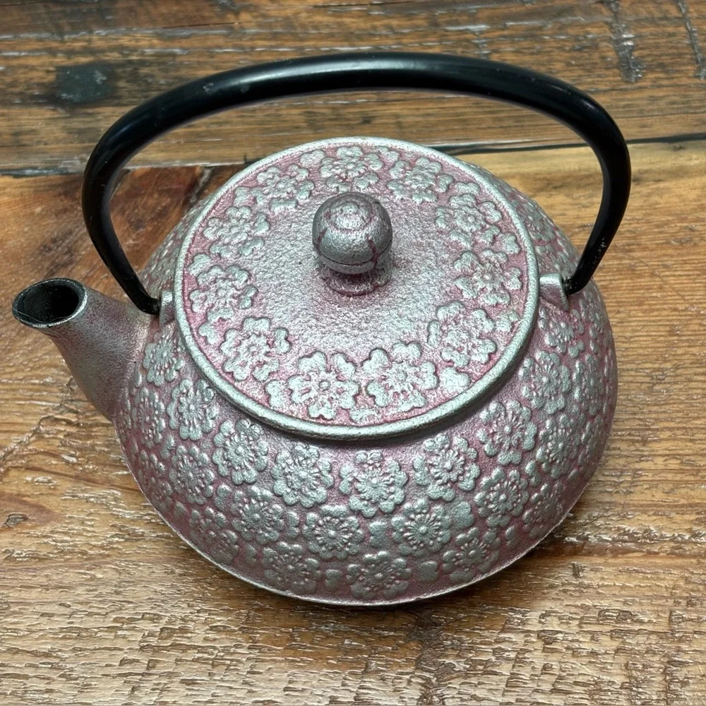 Teavana Japanese Pink Cherry Blossom Cast Iron Teapot Kettle Stainless Strainer